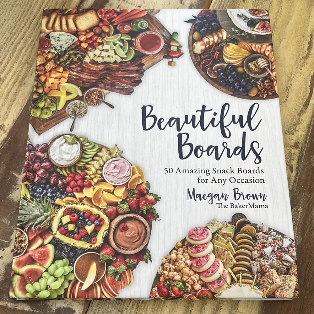 BEAUTIFUL BOARDS COOKBOOK! EXCELLENT CONDITION